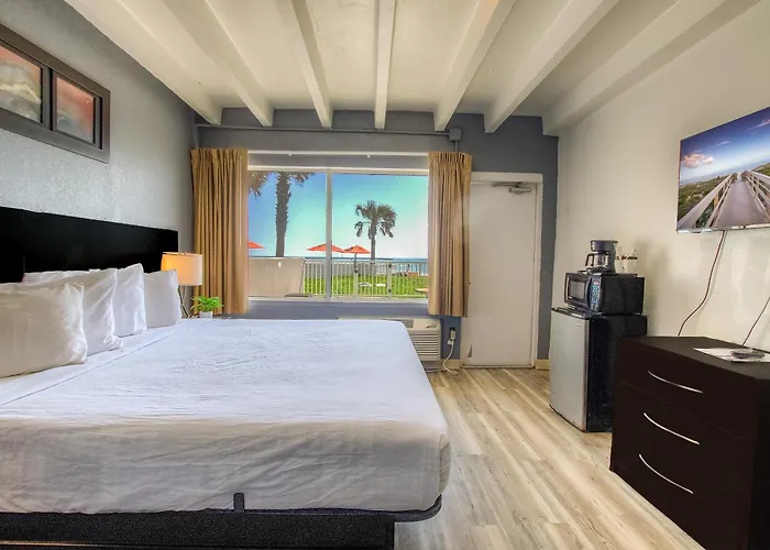 Beach House Inn