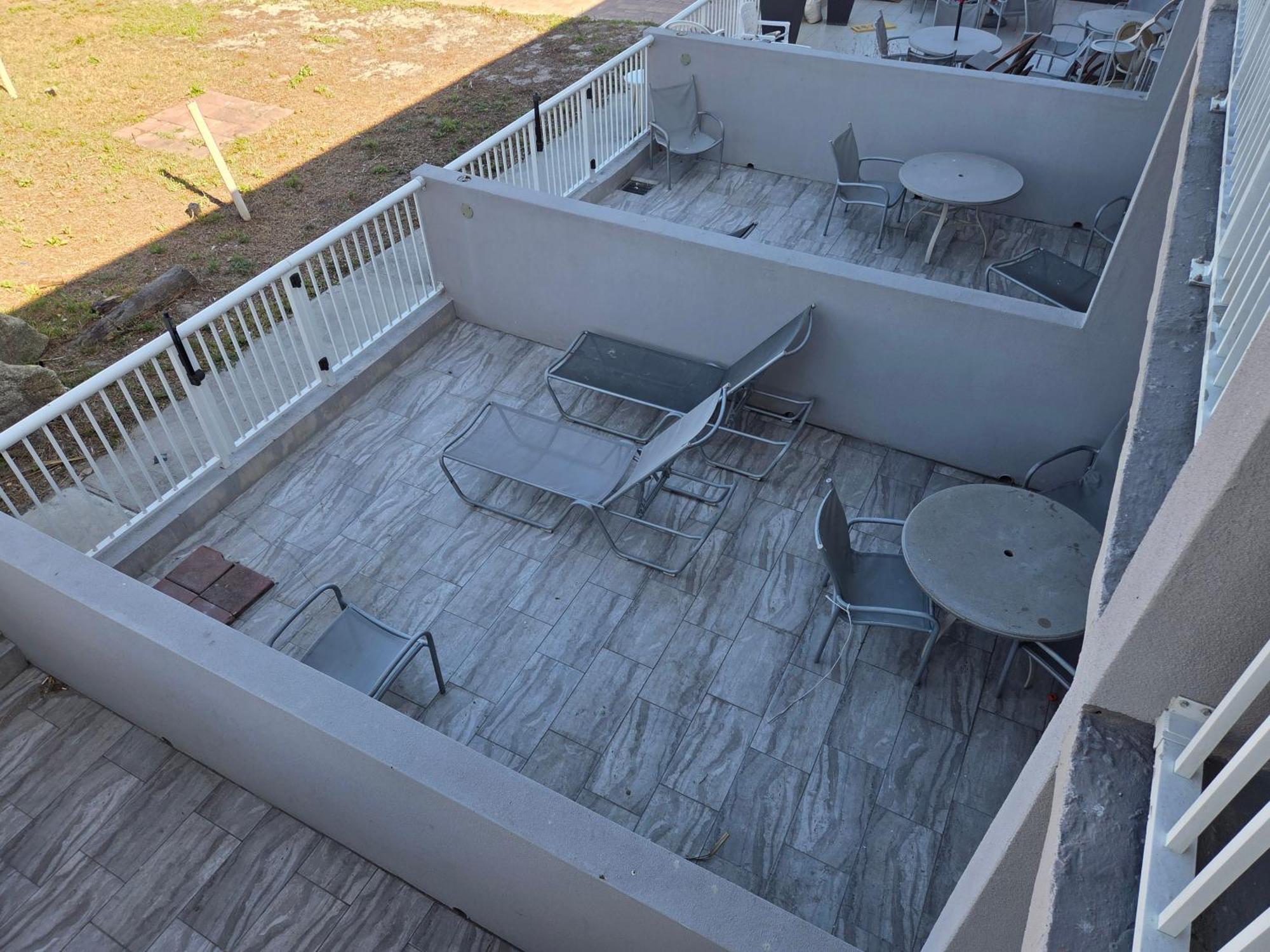 Hotel House 2*