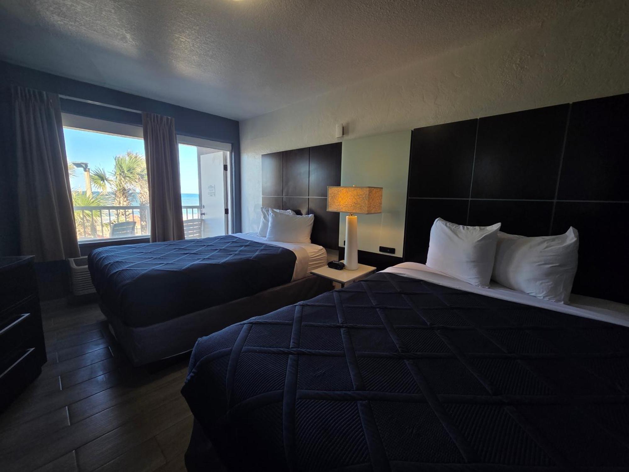 House Hotel 2*