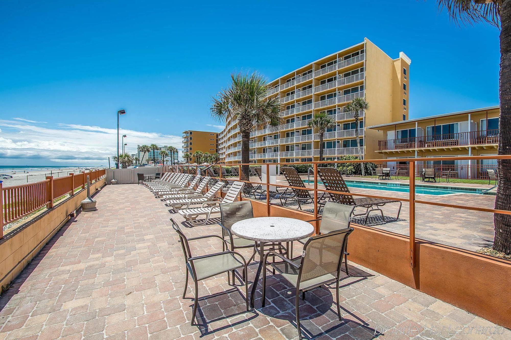 Beach House Hotel